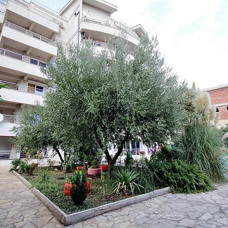 Blue Sky Apartment Petrovac Buitenkant foto